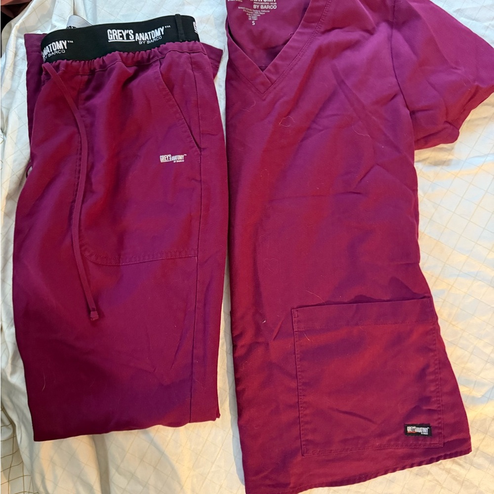 Grey's Anatomy Women's Burgundy Scrub Set
